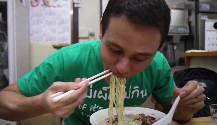 マークにいさん またラーメン食べてる らーめん弥七 In Osaka 49歳 まだもう少しこの世界で遊ぼうと思う